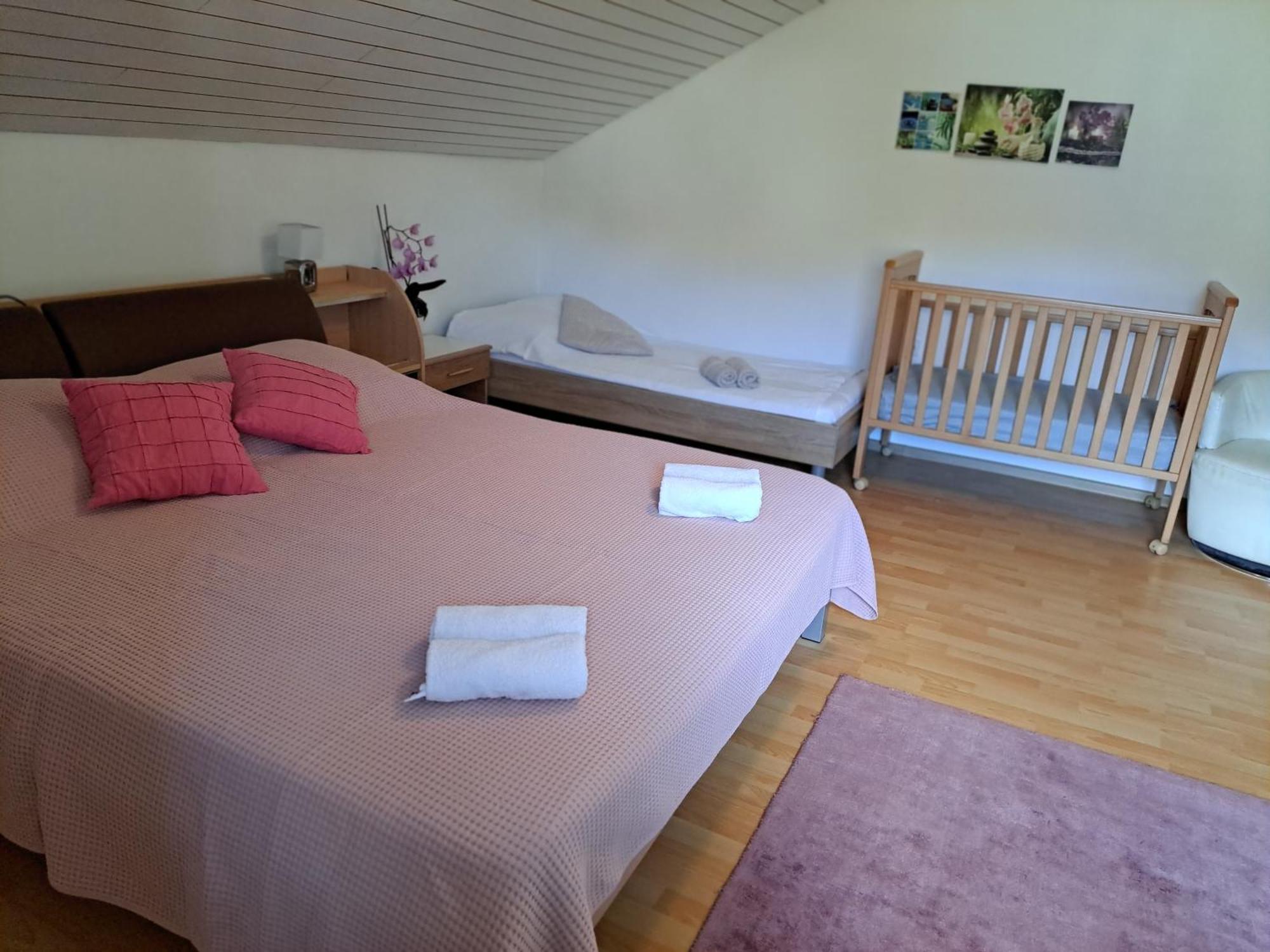 Apartments Bukor Lukovica pri Domzalah Bilik gambar